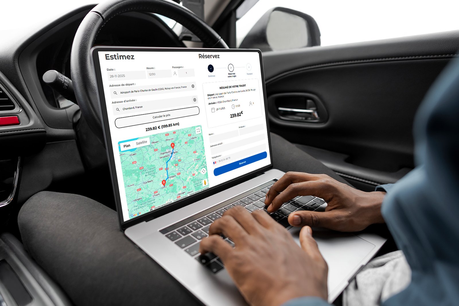 Personne en train de faire sa réservation via le plugin Book Driver